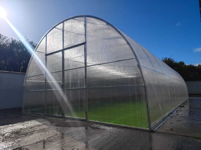 "Titan 5" Polycarbonate greenhouse/polytunnel W 5m x L 4m x H 3m (W 16.5ft x L 13.2ft x H 9.85ft) - Image 10