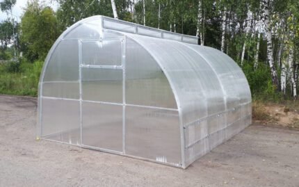 "Mitlayder" Polycarbonate Greenhouse/Polytunnel W 3m x L 8m x H 2.3m (W 9.8ft x L 26.2ft x H 7.6ft)