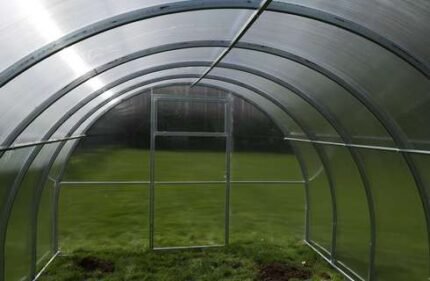 "TITAN 3" Polycarbonate Greenhouse/Polytunnel W 3m x L 12m x H 2.1m (W 9.8ft x L 40ft x H 6.9ft)