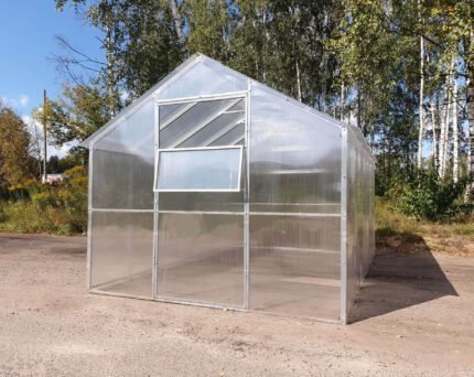 "TITAN HOUSE" Polycarbonate Greenhouse W 2.5m x L 4m x H 2.2m (W 8.2ft x L 13.1ft x H 7.2ft)