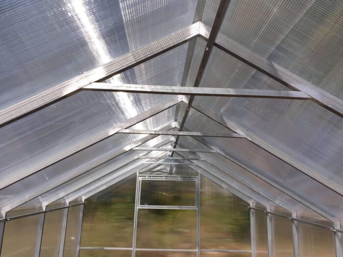 "TITAN HOUSE" Polycarbonate Greenhouse W 2.5m x L 2m x H 2.2m (W 8.2ft x L 6.6ft x H 7.2ft) - Image 5