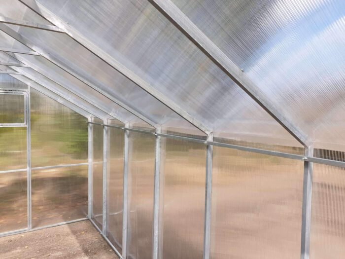"TITAN HOUSE" Polycarbonate Greenhouse W 2.5m x L 2m x H 2.2m (W 8.2ft x L 6.6ft x H 7.2ft) - Image 4